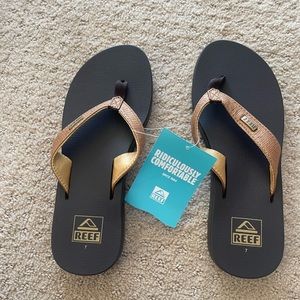 NWT Reef Copper Mia Sassy Cushion Flip Flops